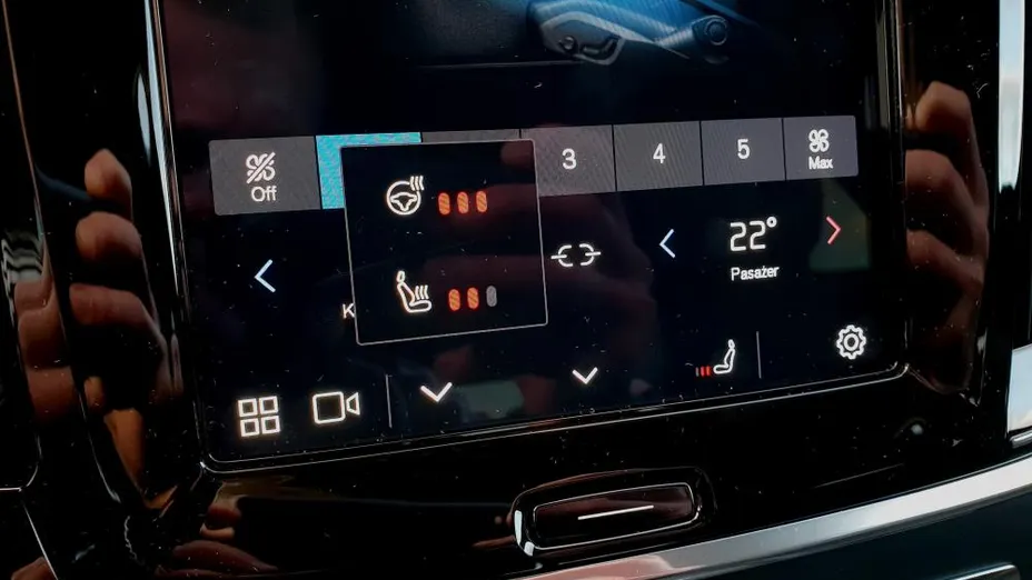 VOLVO V90 V90 B4 D AWD Momentum Pro aut