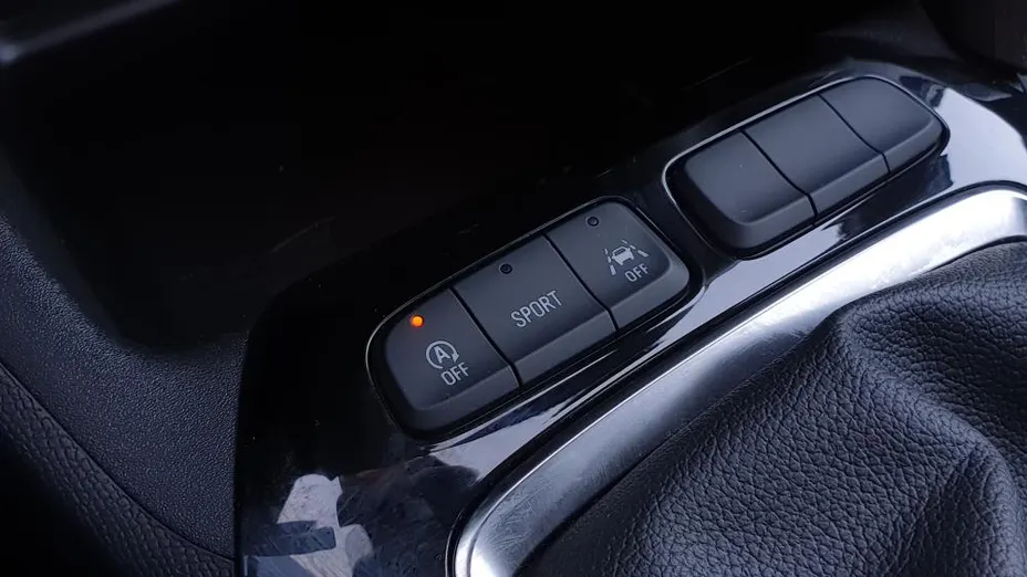 OPEL Corsa Corsa 1.2 GS Line S&S