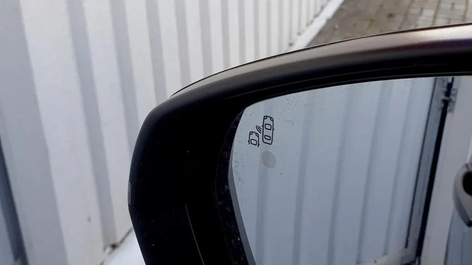 PEUGEOT 5008 5008 2.0 BlueHDi Road Trip S&S EAT8