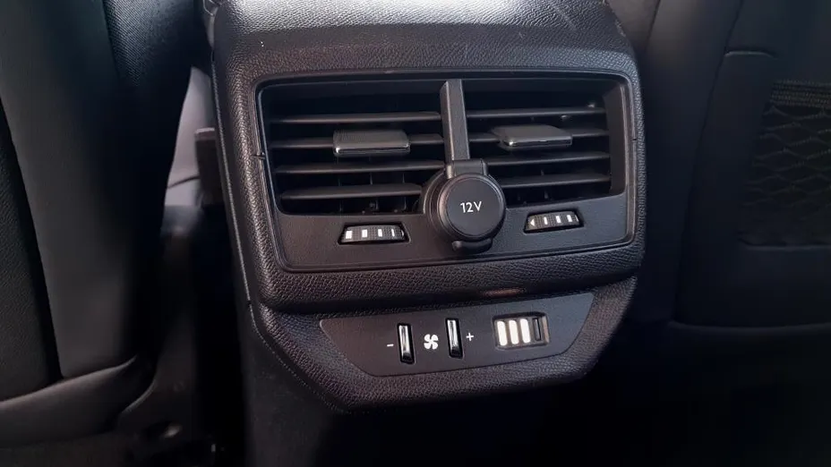 PEUGEOT 5008 5008 2.0 BlueHDi Road Trip S&S EAT8