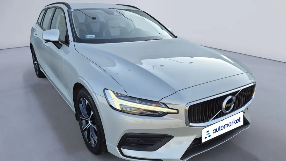VOLVO V60 V60 B4 D Momentum aut