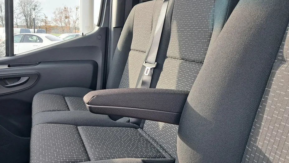 MERCEDES-BENZ Sprinter Sprinter 317 CDI 907.633 9m3 Nowy