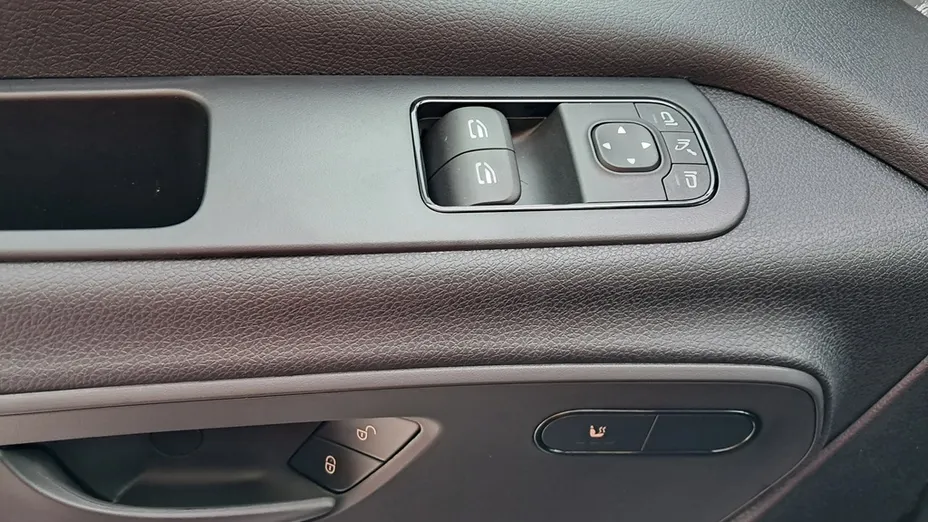 MERCEDES-BENZ Sprinter Sprinter 317 CDI 907.633 9m3 Nowy