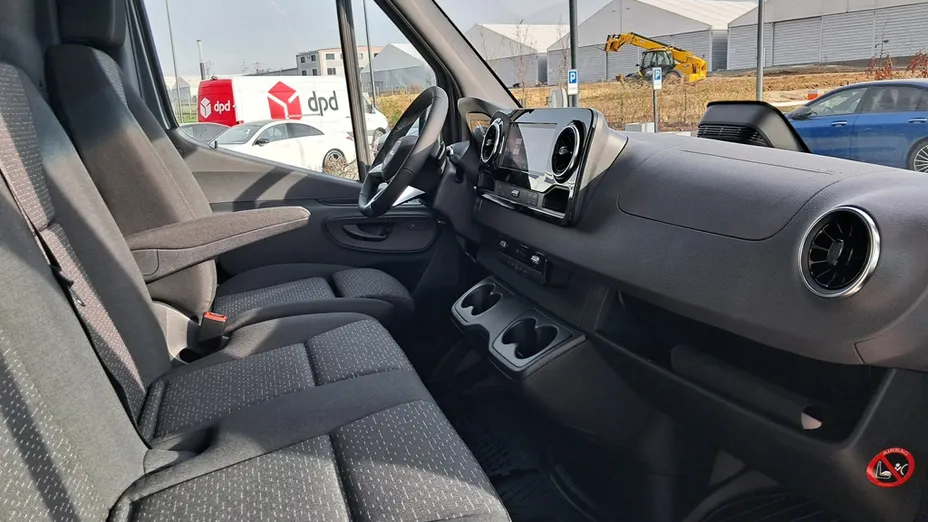 MERCEDES-BENZ Sprinter Sprinter 317 CDI 907.633 9m3 Nowy