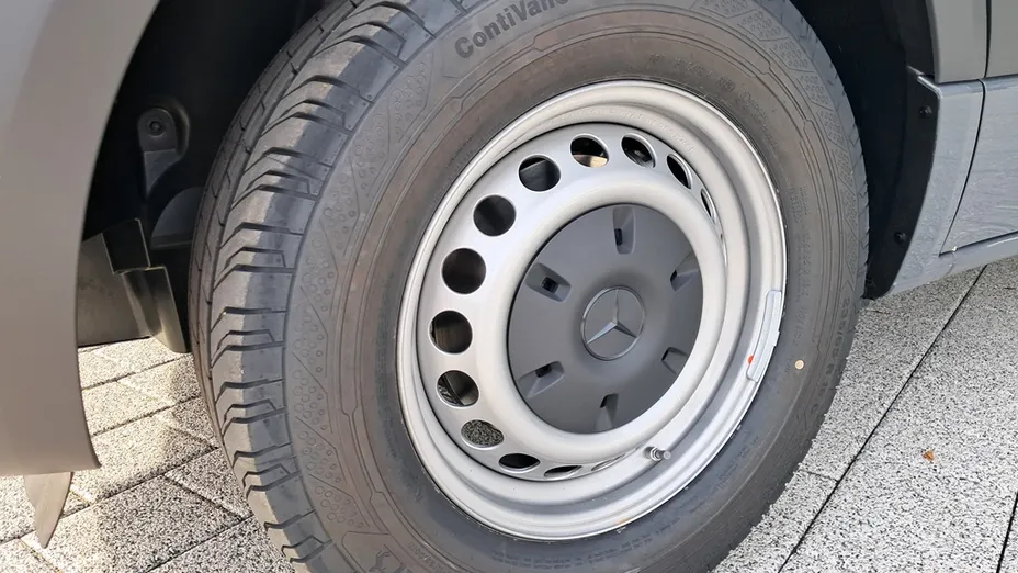 MERCEDES-BENZ Sprinter Sprinter 317 CDI 907.633 9m3 Nowy