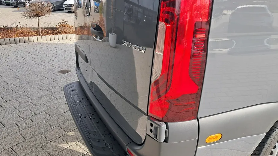 MERCEDES-BENZ Sprinter Sprinter 317 CDI 907.633 9m3 Nowy