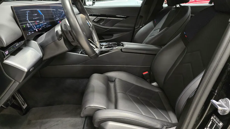 BMW Seria 5 520i mHEV M Sport aut