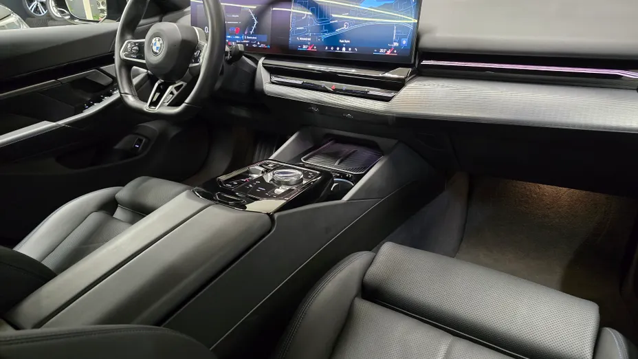 BMW Seria 5 520i mHEV M Sport aut