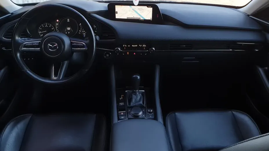 MAZDA 3 3 2.0 mHEV Hikari aut