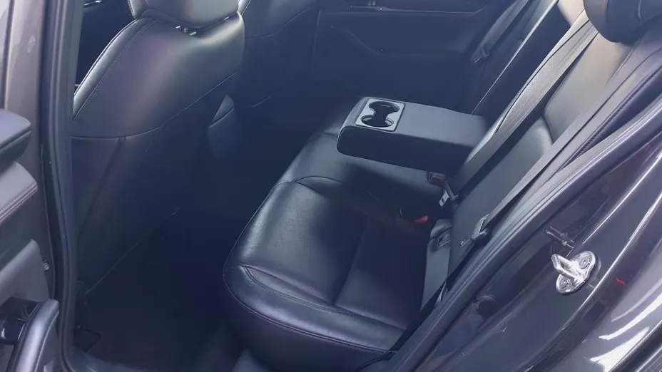 MAZDA 3 3 2.0 mHEV Hikari aut