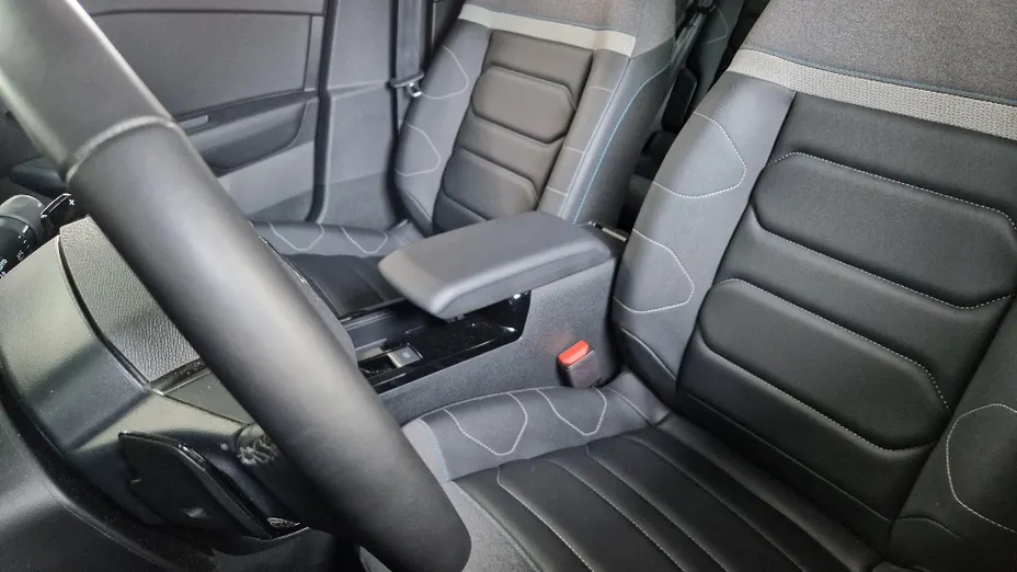 CITROEN C4 X C4 X 1.2 mHEV Max eDCT6