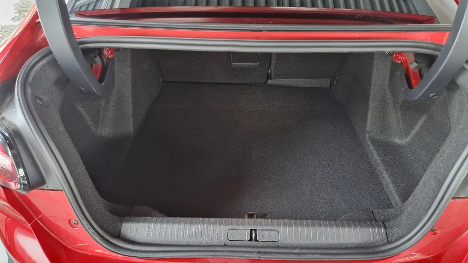 CITROEN C4 X C4 X 1.2 mHEV Max eDCT6