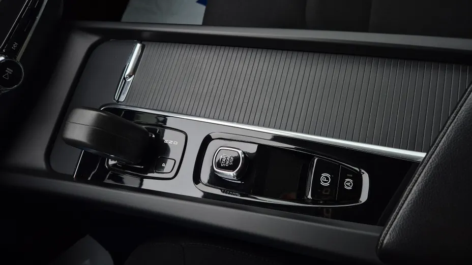 VOLVO XC60 XC60 T6 AWD Plug-In Hybrid Inscription Expression aut