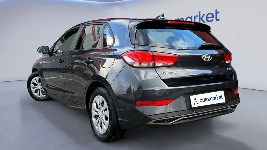 HYUNDAI i30 i30 1.5 DPI Classic +