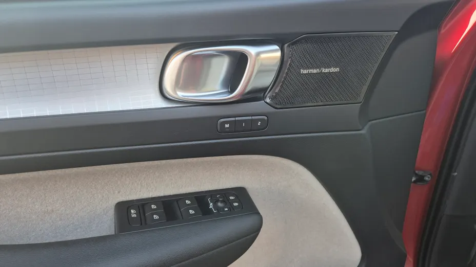 VOLVO XC40 XC40 D3 Momentum Pro aut