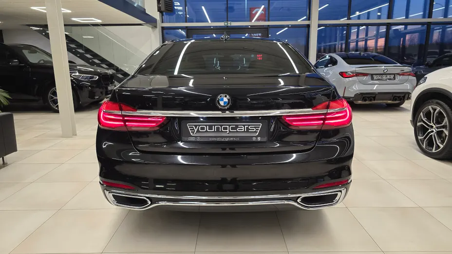 BMW Seria 7 730d xDrive sport-aut