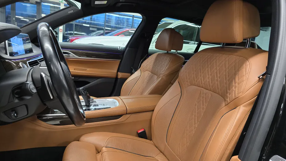 BMW Seria 7 730d xDrive sport-aut
