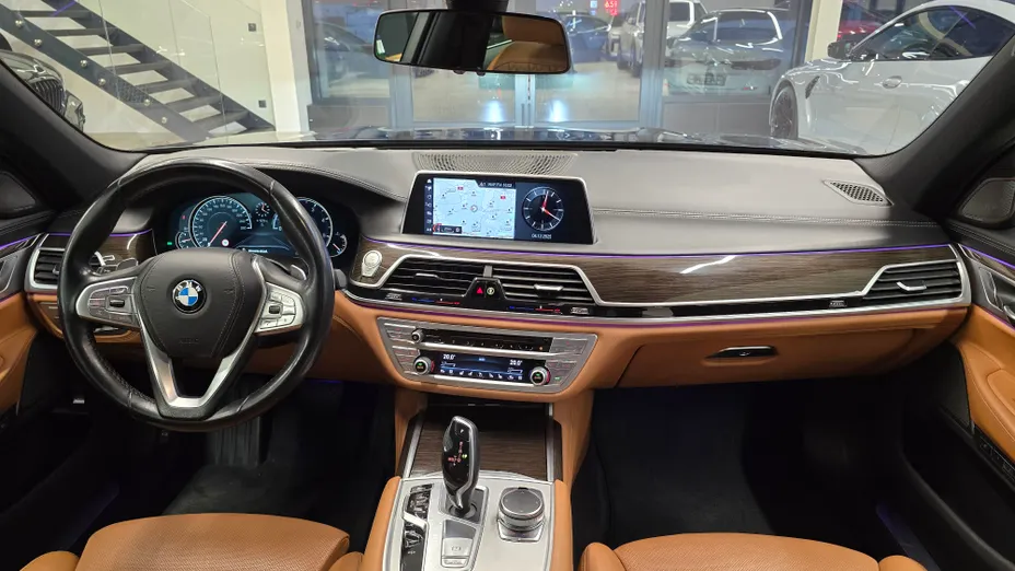 BMW Seria 7 730d xDrive sport-aut