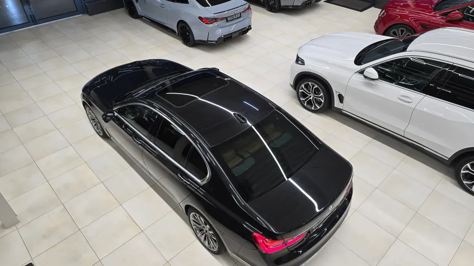 BMW Seria 7 730d xDrive sport-aut