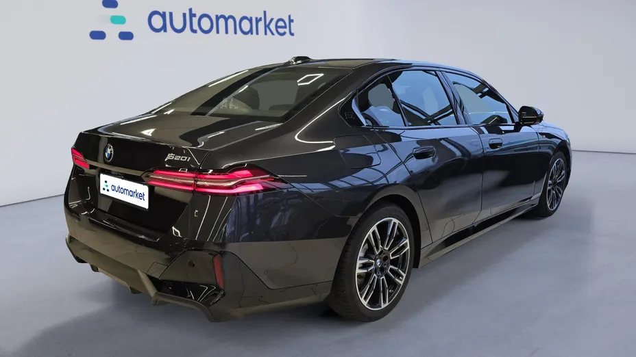 BMW Seria 5 520i mHEV M Sport aut