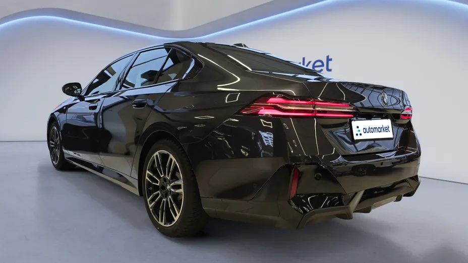 BMW Seria 5 520i mHEV M Sport aut