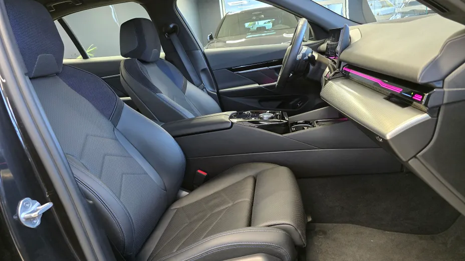 BMW Seria 5 520i mHEV M Sport aut