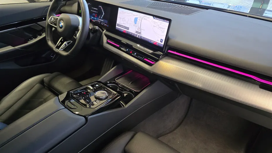 BMW Seria 5 520i mHEV M Sport aut