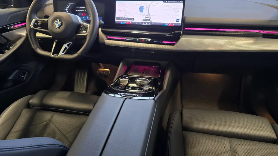 BMW Seria 5 520i mHEV M Sport aut