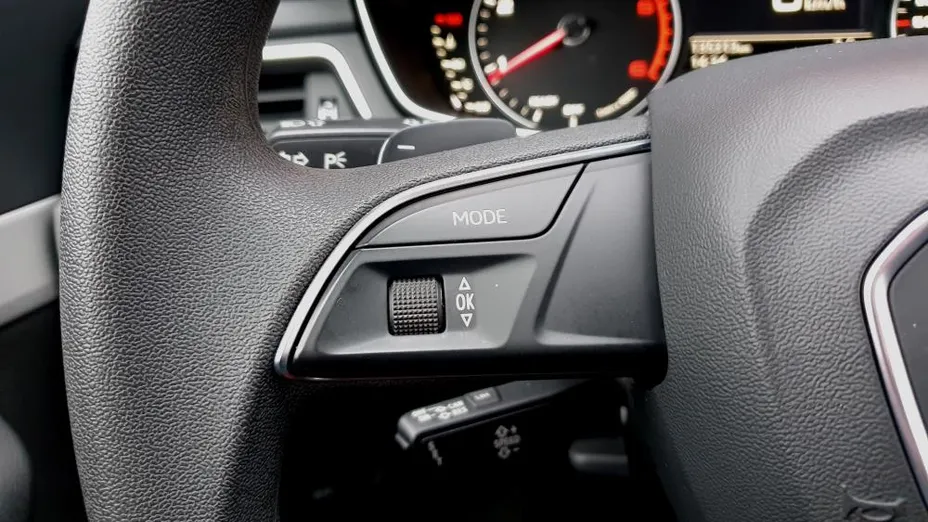 AUDI A4 A4 2.0 TDI S tronic