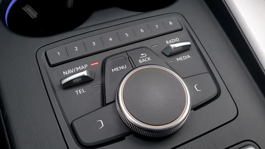 AUDI A4 A4 2.0 TDI S tronic