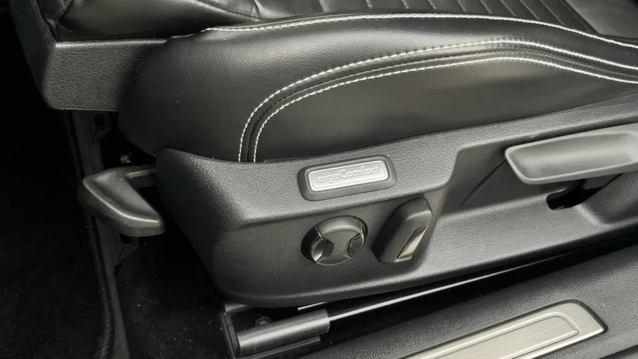 VOLKSWAGEN Passat Passat 2.0 TDI 4Mot. R-Line Edition DSG