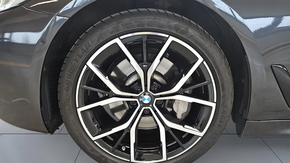BMW Seria 5 530i xDrive mHEV M Sport sport-aut