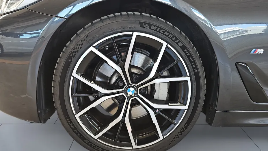 BMW Seria 5 530i xDrive mHEV M Sport sport-aut