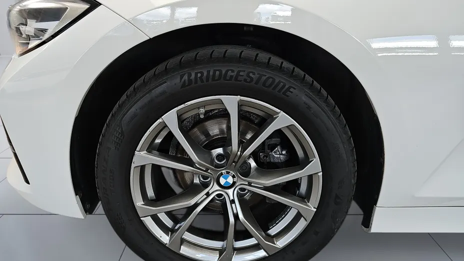BMW Seria 3 318d Sport Line
