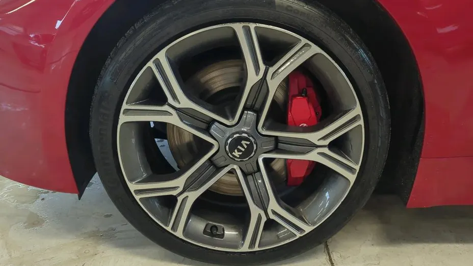 KIA Stinger Stinger 3.3 T-GDI V6 GT AWD
