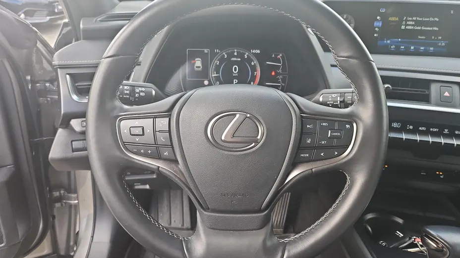 LEXUS UX UX 200 GPF F Impression 2WD