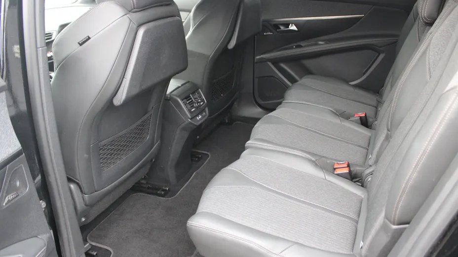 PEUGEOT 5008 5008 1.6 PureTech GT Line S&S EAT8