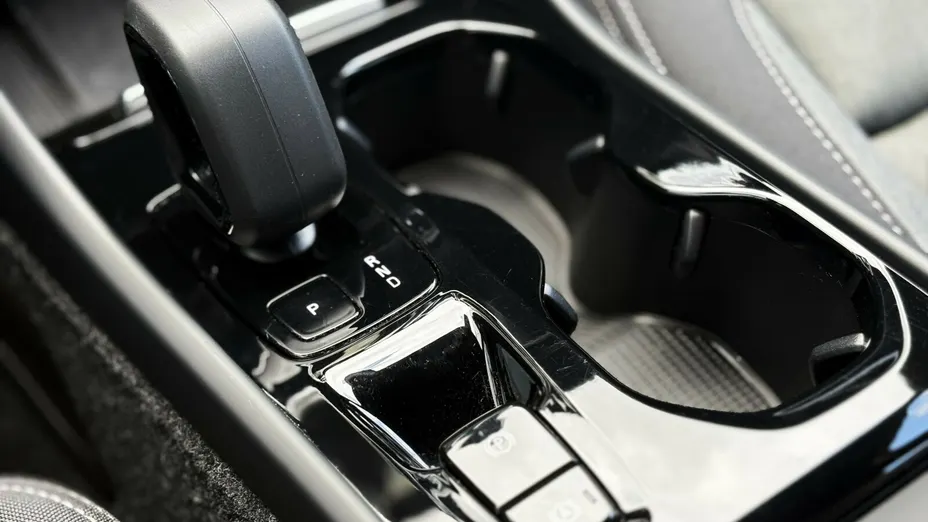 VOLVO XC40 XC40 B3 Plus Dark aut