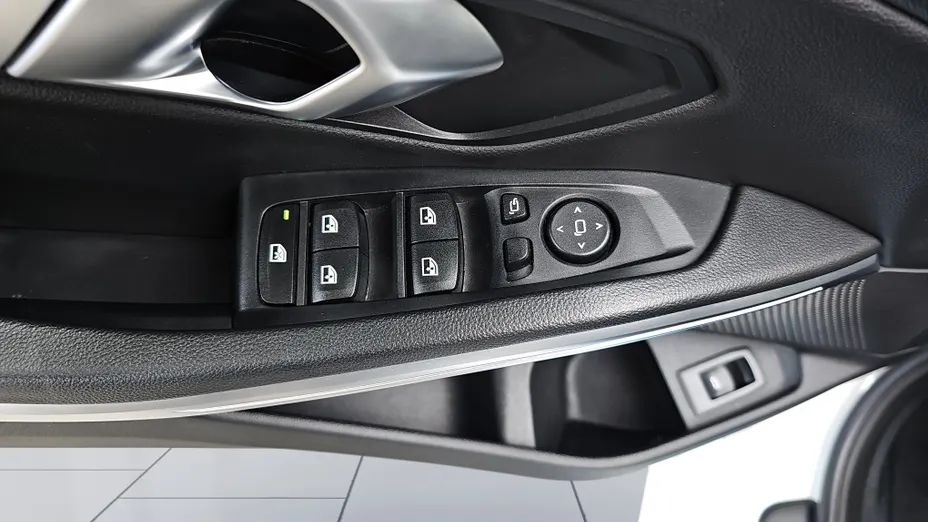 BMW Seria 3 318d Sport Line
