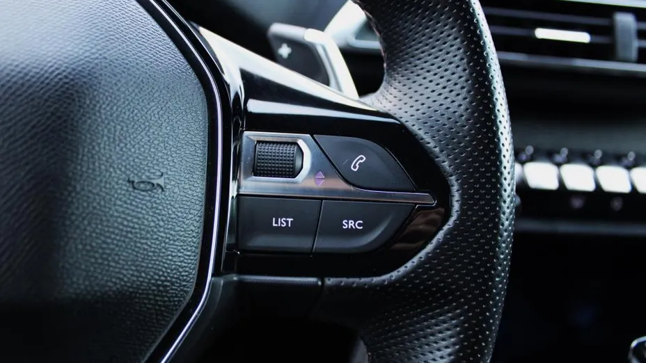 PEUGEOT 3008 3008 1.5 BlueHDi GT S&S EAT8