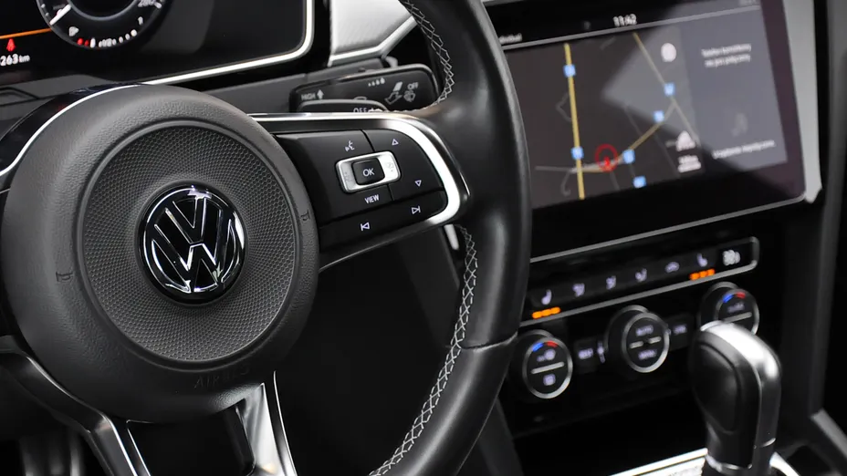 VOLKSWAGEN Arteon Arteon 2.0 TSI 4Motion R-Line DSG
