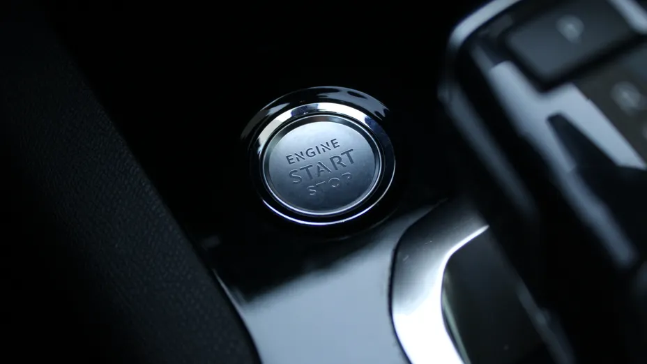 PEUGEOT 3008 3008 2.0 BlueHDi GT S&S EAT8