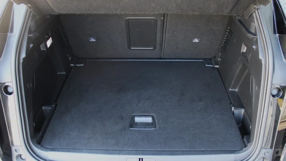 PEUGEOT 3008 3008 2.0 BlueHDi GT S&S EAT8