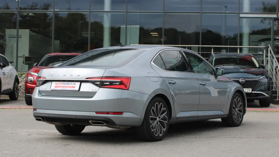 SKODA Superb Superb 2.0 TSI L&K DSG