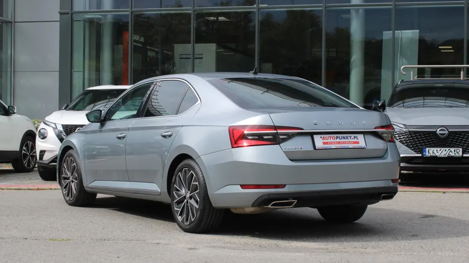 SKODA Superb Superb 2.0 TSI L&K DSG