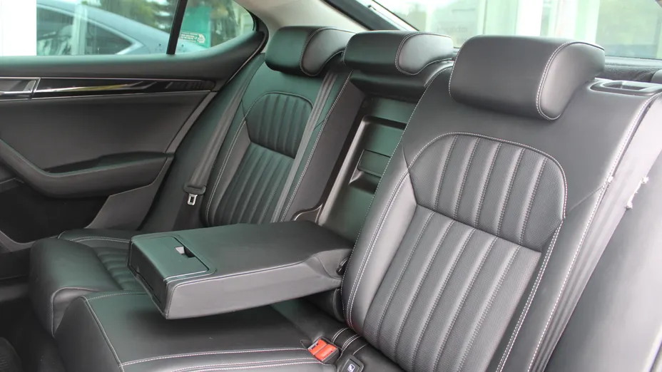 SKODA Superb Superb 2.0 TSI L&K DSG