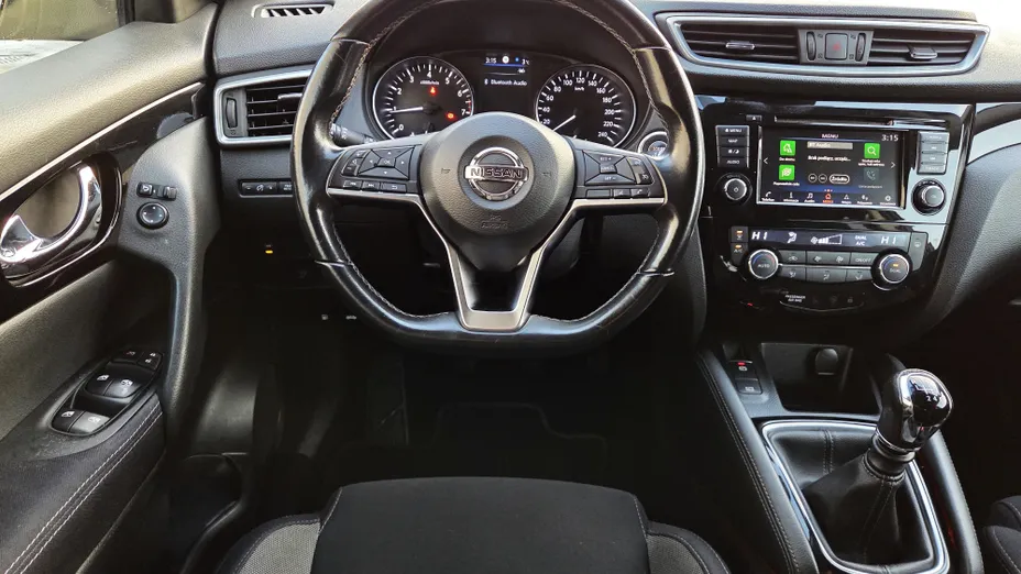 NISSAN Qashqai Qashqai 1.3 DIG-T N-Connecta