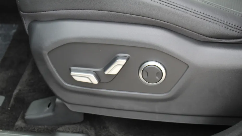 HYUNDAI Santa Fe Santa Fe 1.6 T-GDI HEV Executive aut Nowy