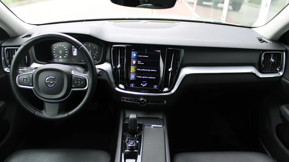 VOLVO V60 V60 B4 D Momentum Pro aut