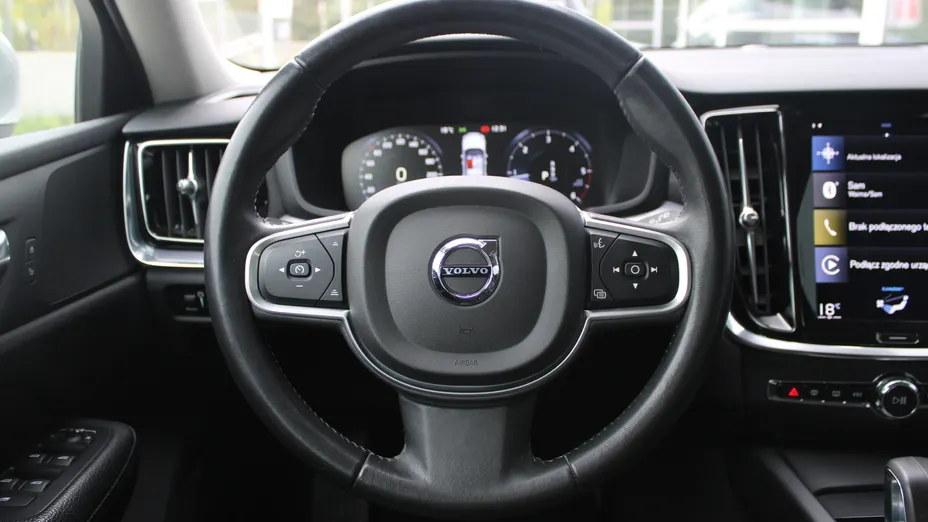 VOLVO V60 -